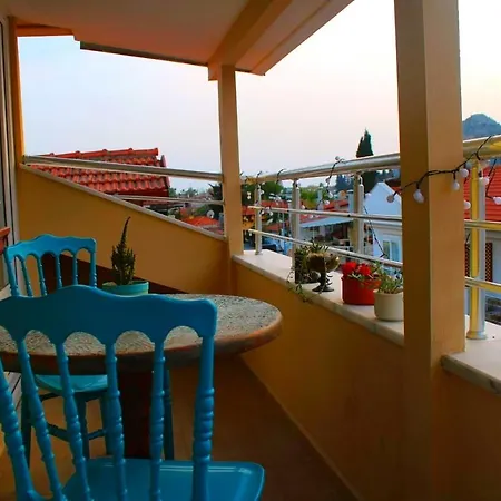 Dionyssos Apartment 2 Lägenhet *